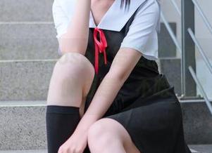 免费观察Akisoso秋楚楚的写真,来这里找“霞之丘”的诗意,不吃亏就是赚!