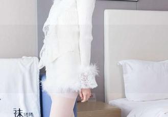 BoBoSocks袜啵啵 – 想要一个定制的黑色蕾丝船袜？小甜豆这组图片完全不藏着掖着！