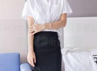 BoBoSocks袜啵啵 – 枫枫与她的短靴，在线写真听我闲聊