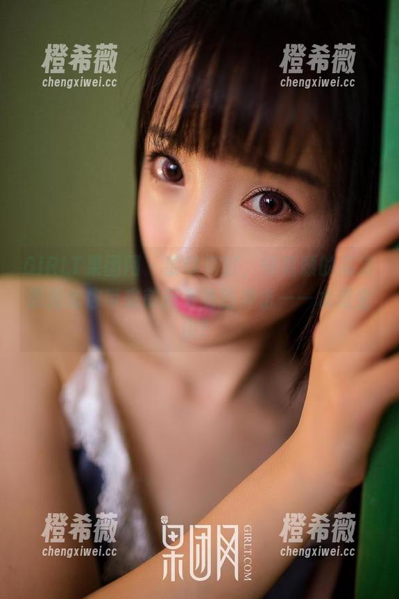 GIRLT果团网 - 要说浴缸，何嘉颖的高清原图给你带来前所未有的冲击——水漫金山！