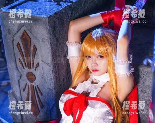 Hachi小芭 脱离圣光,Hachi小芭的棉袜里发生了什么?