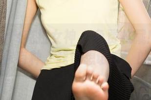 KelaGirls克拉女神 – 免费收藏！吕佳的豹纹让你有种“我也想试试”的冲动。