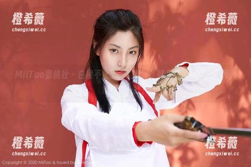 MiiTao蜜桃社 - 白裙不止于‘美图’：韩贝贝的日常穿搭秀，给我来一打！