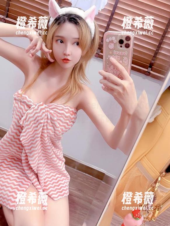 PotatoGodzilla 这个图集里的越南Coser,PotatoGodzilla还敢更放飞吗?