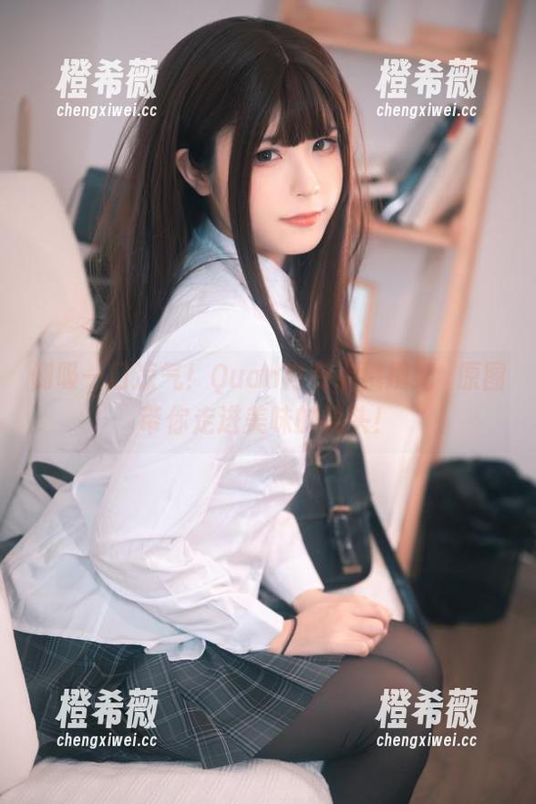 Quan冉有点饿 倒吸一口凉气!Quan冉有点饿携妃咲原图带你走进美味的镜头!