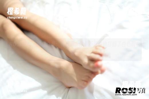 ROSI写真 - 纯白合集：杨晨晨，你是不是偷偷打翻了白色调色板？