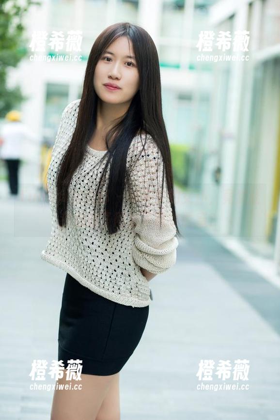 TuiGirl推女郎 - 何何夕的女仆，竟然让我想到了网盘下载的诱惑？