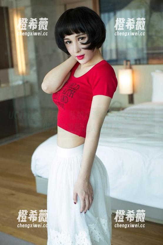 UGirls尤果网 - 私拍资源怎能这么软？信悦儿的美脚让人流口水