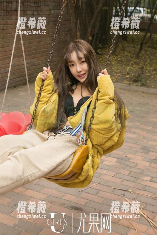 UGirls尤果网-毛COCO UGirls尤果网 - 照相馆新秀毛COCO当护士!最新图片里满满的俏皮血液!