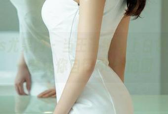 UGirls尤果网 – 当王语纯遇上白色：下载一套让你自带BGM的图