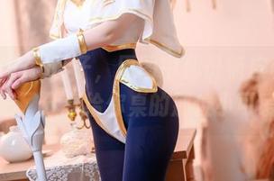 兔女郎Vams子，原图中那份俏皮和萌感，别忘了分享给你桌的那位小可爱呀！