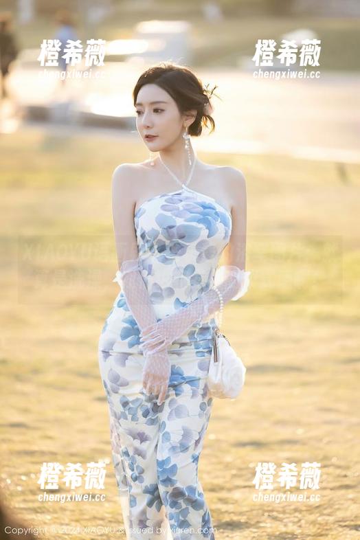 XIAOYU语画界 - 蜜桃酱的浴室图片：就算是洗澡，我们也有必须的仪式感啊！