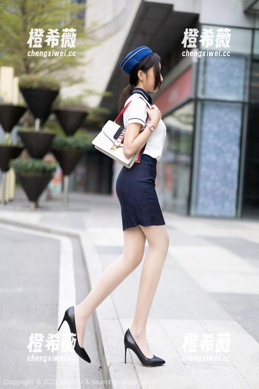 XIAOYU语画界-黄乐然 XIAOYU语画界 - 黄乐然女友壁纸合集:看着看着我都无法自拔,还比赛谁的表情显得更无辜。