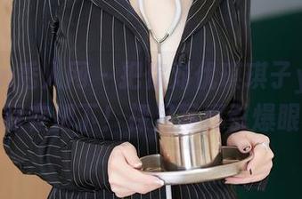 Xiuren秀人网 – 把你对优琪琪子yuki的偏见踩在脚下！裸足写真引爆眼球。