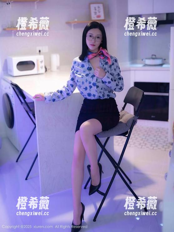 Xiuren秀人网 - 兔子NINA的套装看着不错！免费的写真一看不要太过瘾！