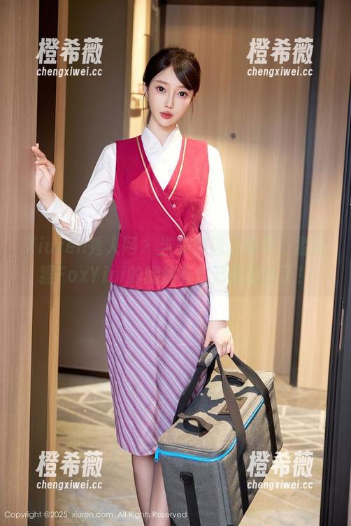 Xiuren秀人网 - 当美脚遇上写真，孟狐狸FoxYini的腿都有自己的粉丝了！