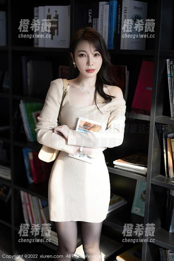 Xiuren秀人网 - 观看陆萱萱的白色演绎：这是在告诉我，白色连模特都被这天气熏陶得泪流满面吗？