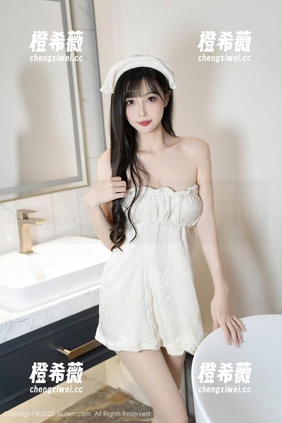 Xiuren秀人网 - 原来纯白也可以这么有戏，陈茜妮zoe的写真合集让我目瞪口呆。