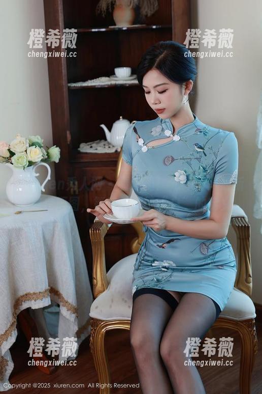 Xiuren秀人网-龙籹cool Xiuren秀人网 - 看这里!龙籹cool最新的纯白原图,简直重塑了“白”的定义。
