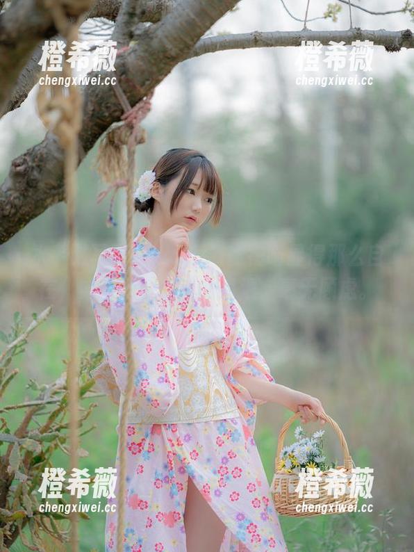 nagisa魔物喵 水手服写真,nagisa魔物喵显得那么自在,如同随波逐流的海浪,毫无顾虑。