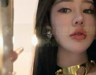 微密圈 – 不爱笑的赛琳的纯白世界，在线发出淡淡的不屑