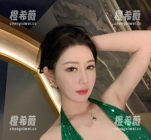 不爱笑的赛琳 微密圈 - 一秒钟就爱上不爱笑的赛琳的蓝色连体比基尼图集,没事可以捧着看哦!