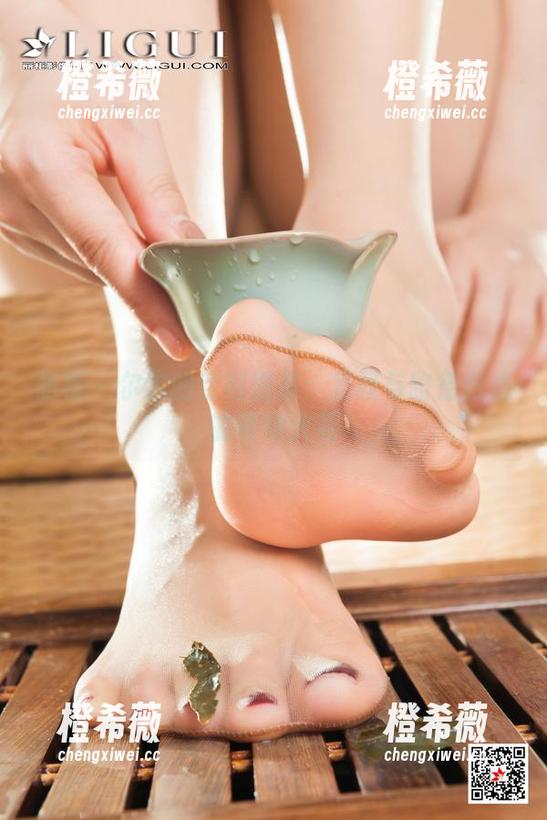 丽柜 - 尔尔的定制图集：足模与路径邂逅的奇特火花