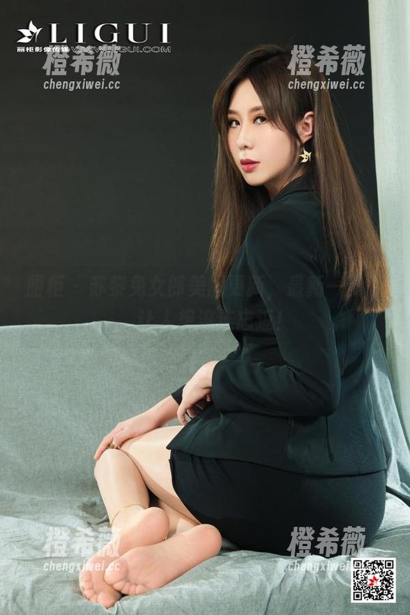 丽柜 - 苏黎兔女郎美图更新，最新一份情，让人想流连忘返！