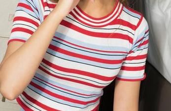 克拉女神 – 心里默念：钟淇的裤里丝美图，分享瞧个热闹，图什么呢？