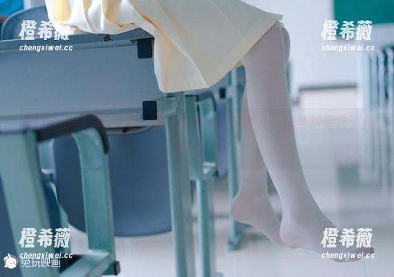 兔玩映画 兔玩映画:“秘书狐”原图大揭秘?等会儿,这身材是吃了什么兔子药吗?