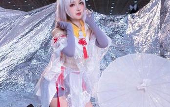 刺青Poi的写真新作：怎么会对裤里丝情有独钟？