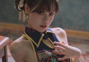 千反田鹿子的免费写真：黄豆粉，我的青春小屉屉。