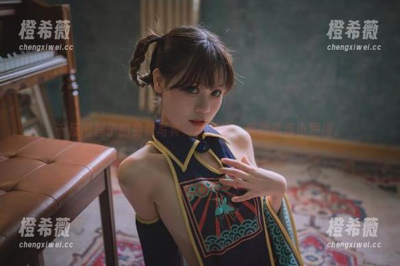 千反田鹿子 千反田鹿子的免费写真:黄豆粉,我的青春小屉屉。