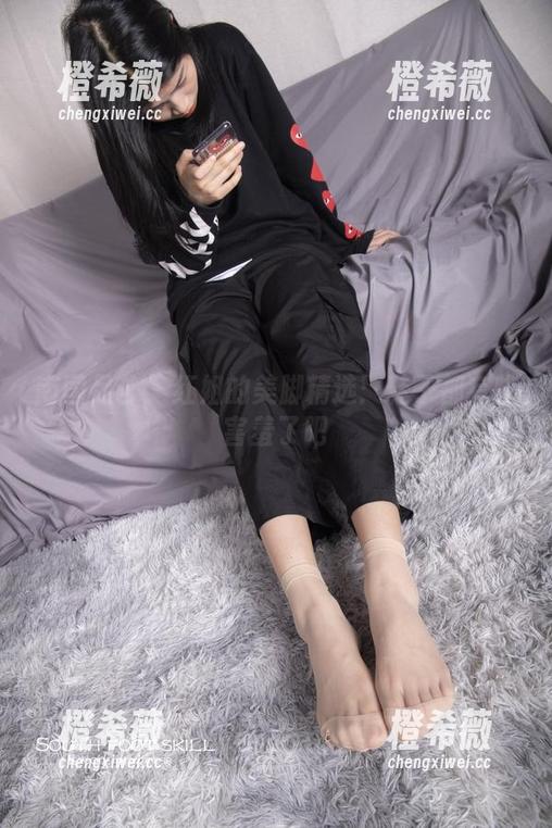 南国足艺 - 红姐的美脚精选：鞋子都有些害羞了吧