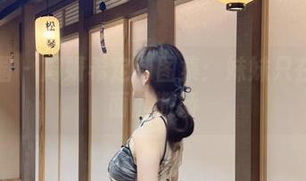 微密圈 – 周妍希定制图集：妹妹只在镜头面前撒娇