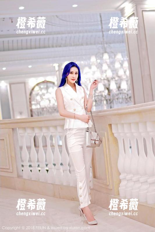 嗲囡囡-方绮言Ayaka 嗲囡囡 - 水手服的魅力,从方绮言Ayaka的写真图册中一点一点渗透……