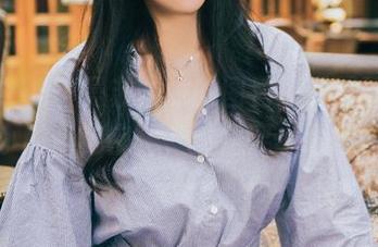 头条女神 – 曼苏拉娜的图包，下载这份小小的“秘密”，可是要小心哦！