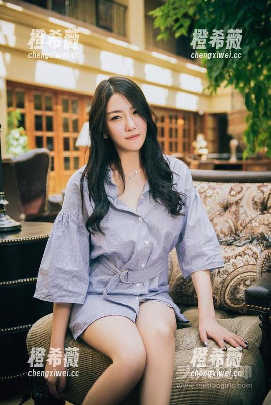 头条女神-曼苏拉娜 头条女神 - 曼苏拉娜的图包,下载这份小小的“秘密”,可是要小心哦!