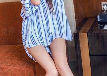 头条女神 – 全套丽思卡尔顿皮衣图集——美纳子在时尚边缘游戏