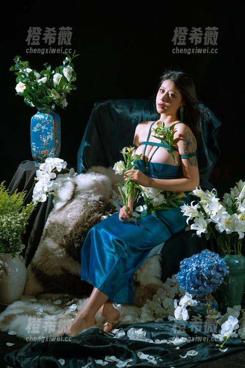 奈汐酱Nice 美图在此,奈汐酱Nice的美腿就是一种无声的诱惑。