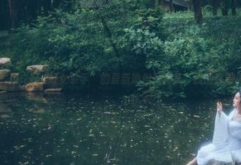 微密圈 – 用“好H好女杀手”的最新瑜伽写真集，找回那颗少女心！