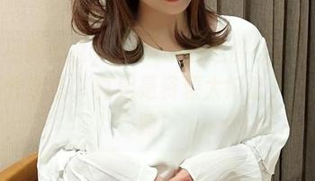 小女巫露娜说，OL风肤色连裤袜合集是我的工作装备，真相是资源太好让人马不停蹄！