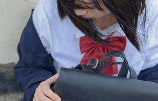 “少女秩序”-美图界的红裙白丝大集合，是该来点色彩的时候吗？