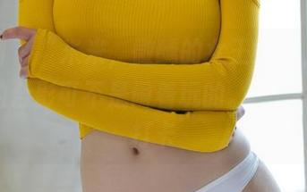 尤果网 – “米米，微醺的女王气质，看来昨天的合影可不是闹着玩的。”——图片打卡
