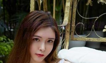 尤物馆 – 悦儿Yuky的美图：每天都给我偷偷发送粉色暴击，请问怎么可以这样可爱？