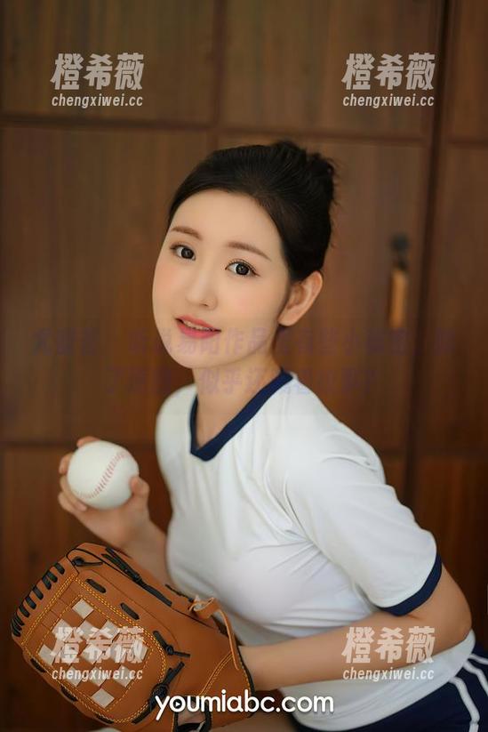 尤蜜荟 - 听说易阳作品里有些小秘密，除了原图，似乎还藏着故事？