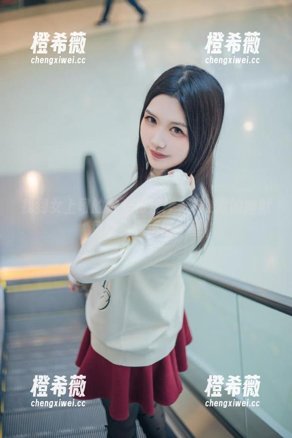 希希_啾 找到女上司的放松秘笈!希希_啾的幽默免费资源值得一看