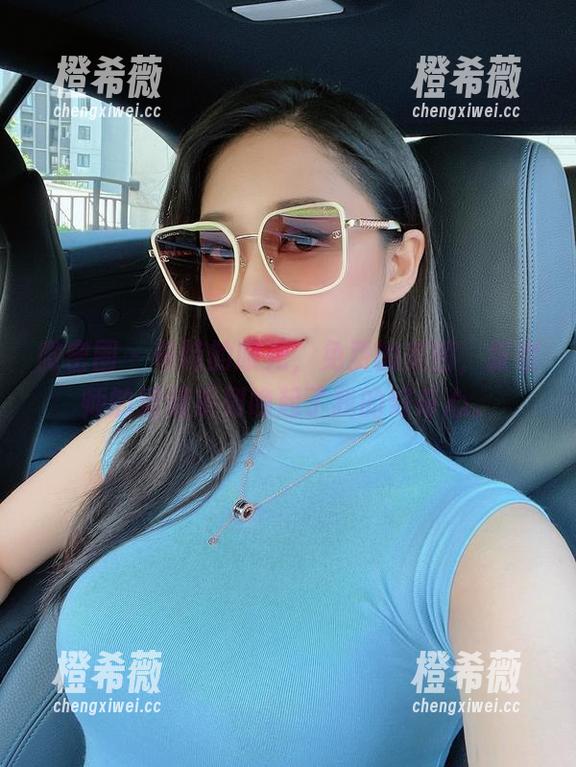 微密圈 - 奇特的眼光，免费的美图，张老师的姐姐系列唤起了我的好奇心。