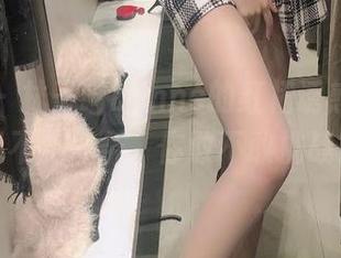 微密圈 – 林子喵Lynne的红裙诱惑：精选可不止一条，你敢不敢挑战？