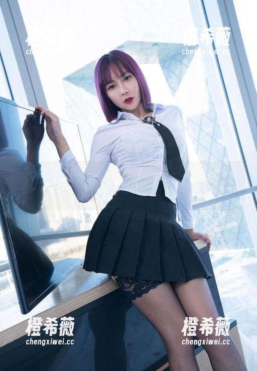 果儿Victoria 微密圈 - 果儿Victoria的连体衣,合集时的那一瞬间——前面有只小心心吗?